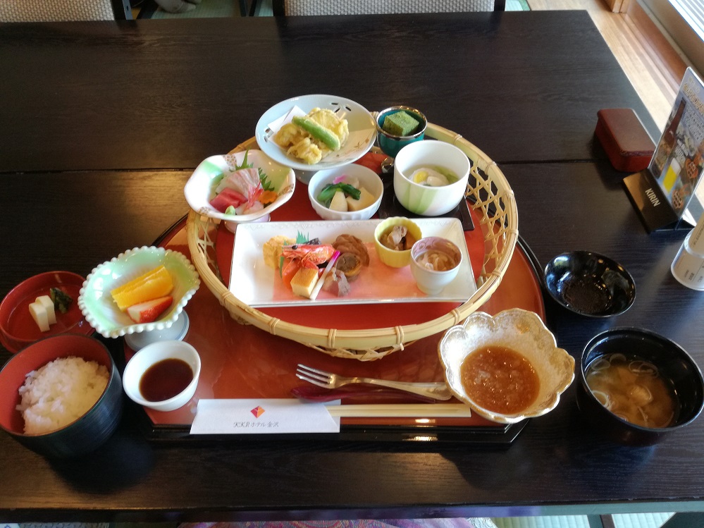 金沢ＫＫＲホテルの和食処白梅亭のランチ！お庭を眺めながら贅沢なひとときを
