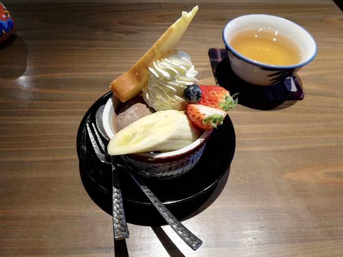 金沢 ひがし茶屋街のパワスポ宇多須神社前の「カフェ多聞（たもん）」でふわふわパンケーキを食べました