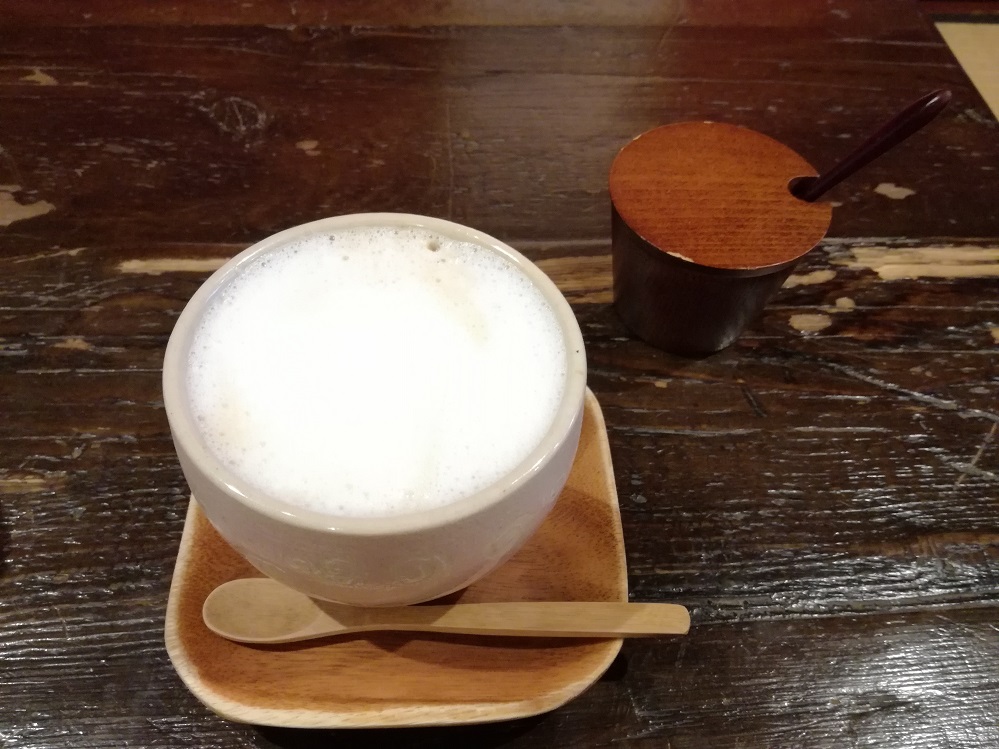 東茶屋街のフラッフィーさんでこだわり尽くしのパンケーキに舌鼓