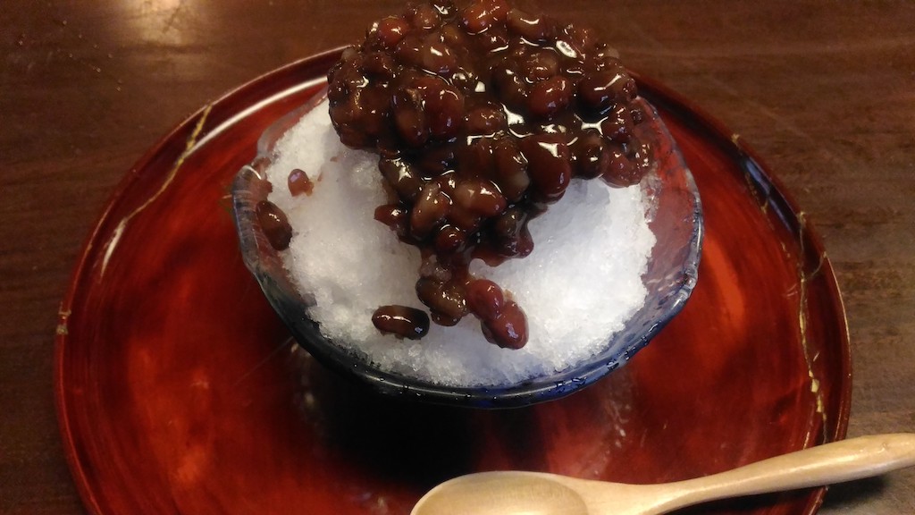 金沢 ひがし茶屋街の町家カフェ「玉とみ」にて、かき氷をいただきました