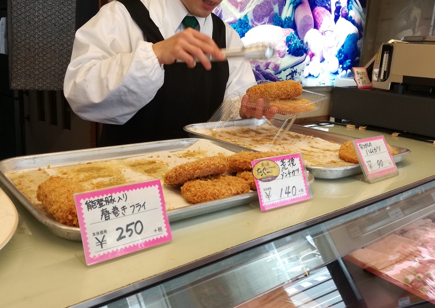 金沢の精肉店天狗の中田本店はお惣菜も美味しい