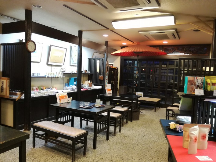 金沢の老舗、野田屋茶店で一服しました
